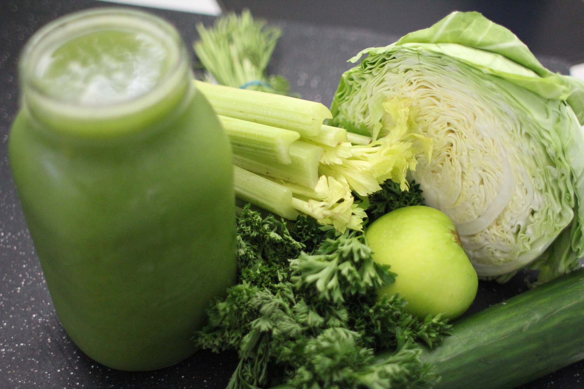 cabbage green-juice-769129_1920 (2)